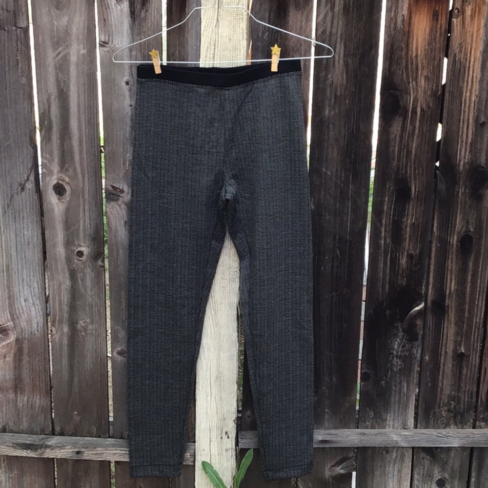 🆕 JOE FRESH Chevron Prints Skinny Leggings Black Waistband Dark Gray
